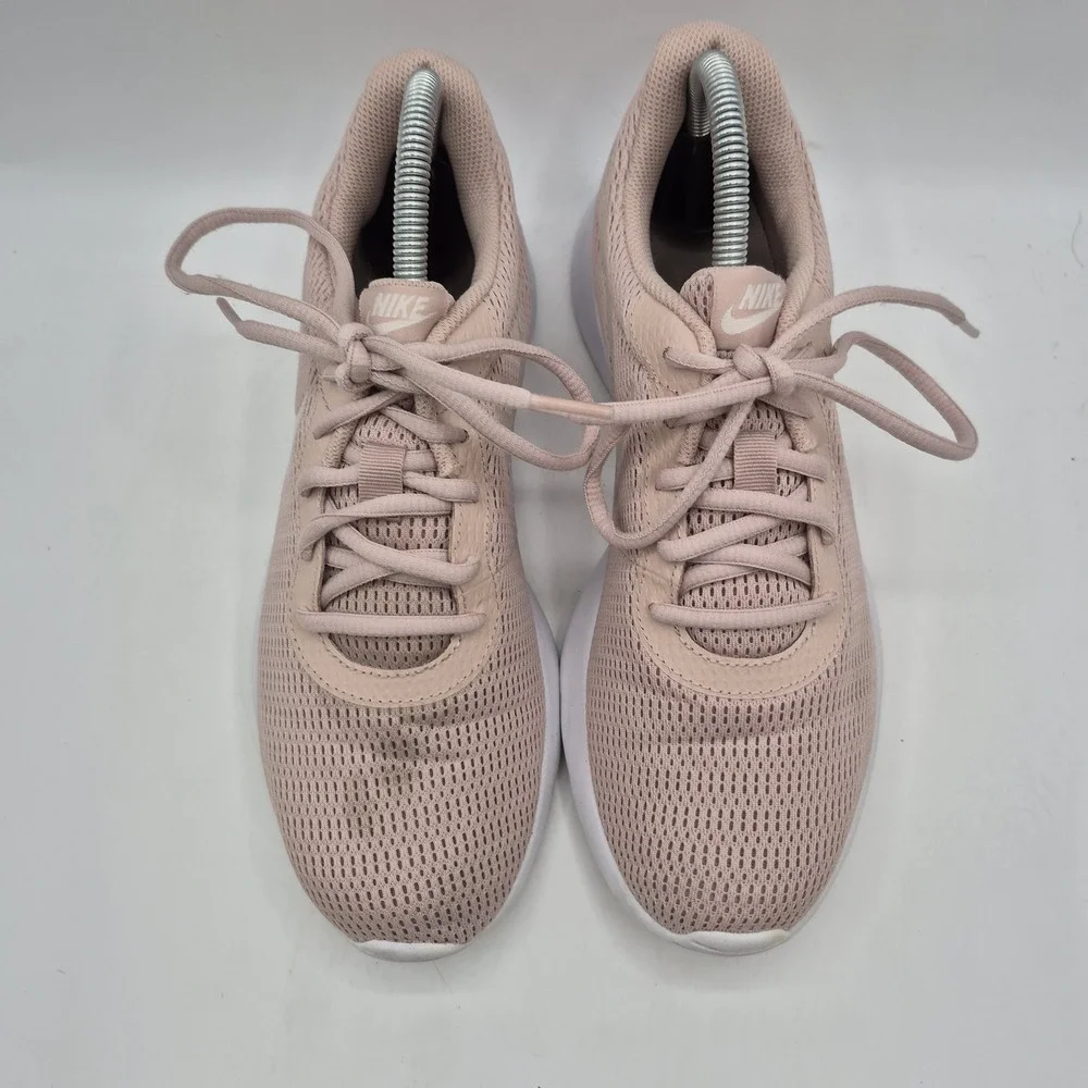 Nike Tanjun Shoes‎ Womens Size 9.5 Pink Mesh Knit Lightweight Running 812655-202